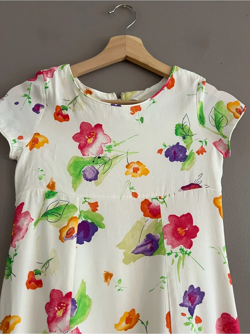 American Girl Girls Floral A-Line Dress White Watercolor Flower Print * Flaw
